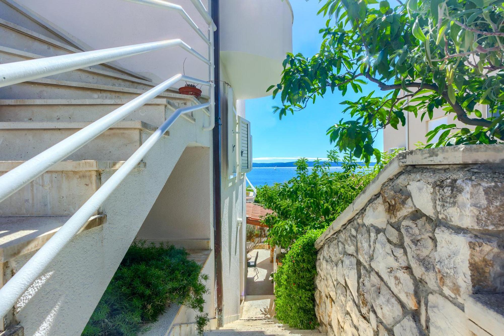 Apartments Meri Трогир Экстерьер фото