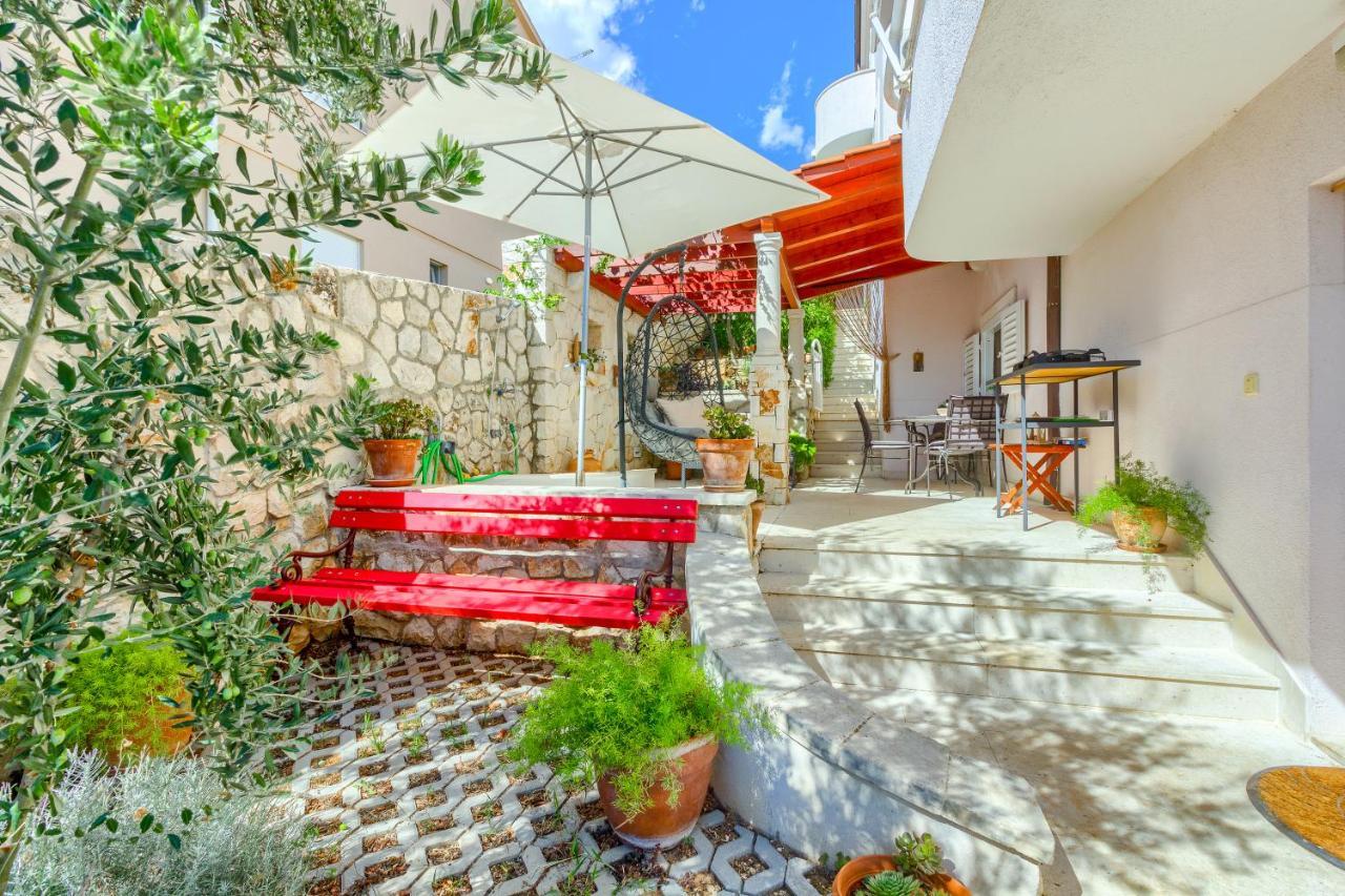 Apartments Meri Трогир Экстерьер фото